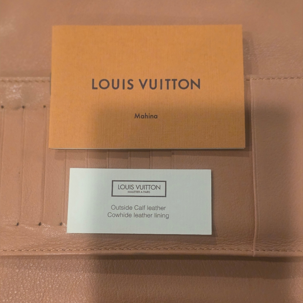 Louis Vuitton Mahina Portefeuille Amelia Trifold Wallet Pink - Picture 10 of 12